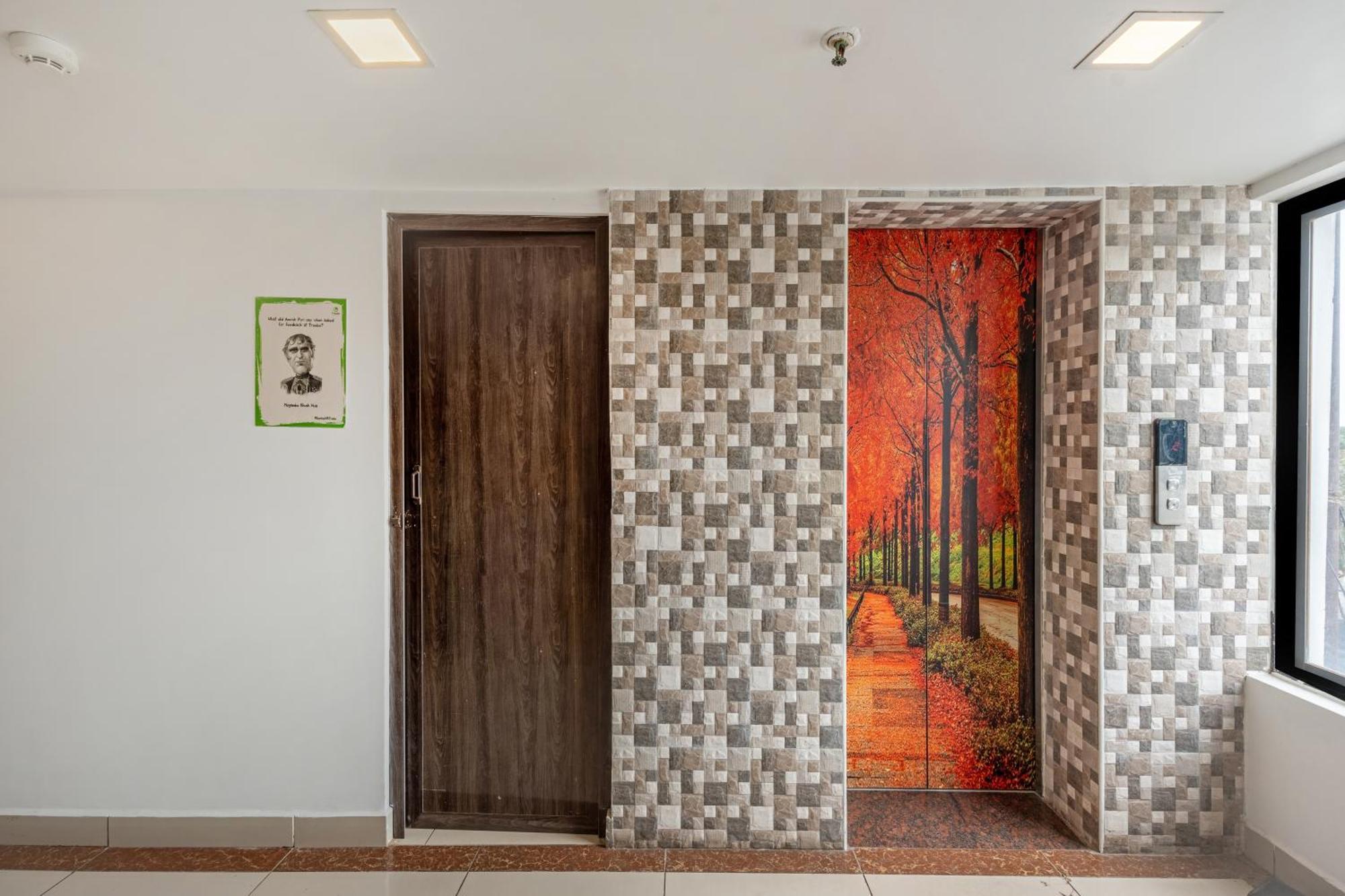 Treebo South Avenue, 700 Mts From Promenade Beach 퐁디셰리 외부 사진